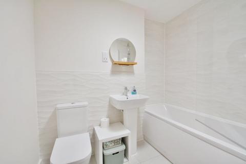 32 Ceres Road, Blunsdon, Swindon, SN26 8AF