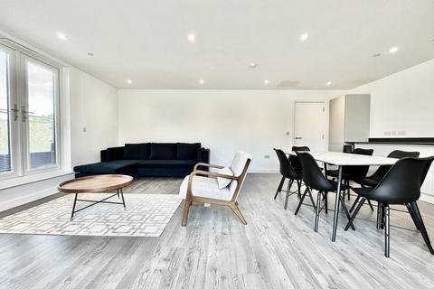 3 bedroom apartment to rent, Alexandra Park