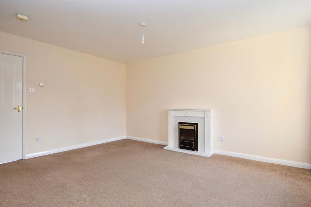 Harper Close, Pocklington 3 bed semidetached house £650 pcm (£150 pw)