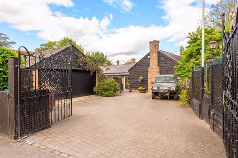 4 bedroom barn conversion for sale, Drayton Beauchamp