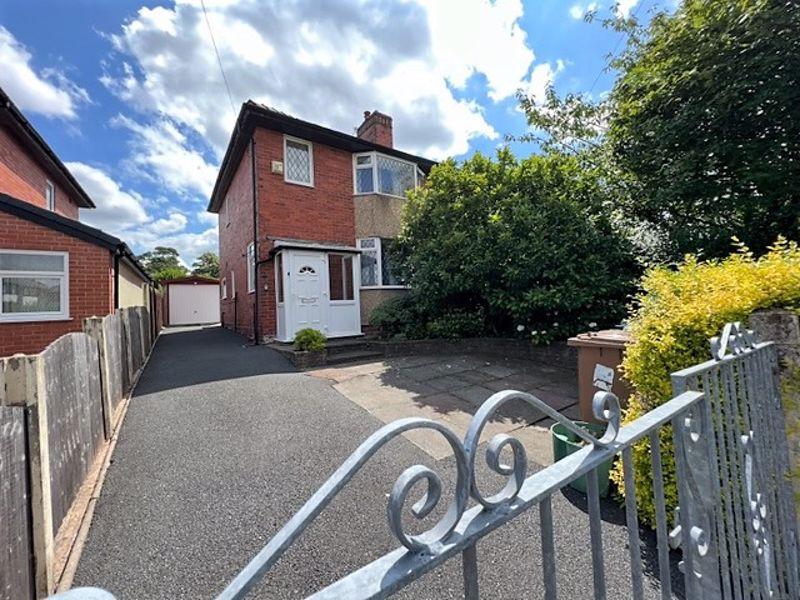 Priory Lane, Preston PR1 3 bed semidetached house for sale £189,950