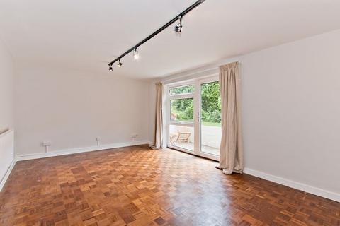 3 bedroom ground floor flat to rent, 3 Bedroom Ground Floor Flat with Private Terrace and Garage, Sandrock Road, Tunbridge Wells