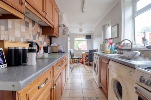 3 bedroom semi-detached house for sale, Rochdale Road, Scunthorpe
