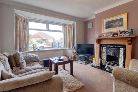3 bedroom semi-detached house for sale, Rochdale Road, Scunthorpe