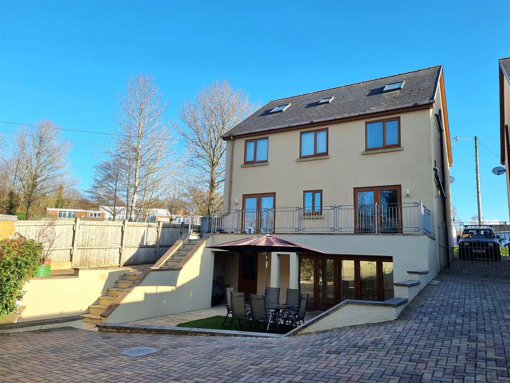 Heol Bedwas, Birchgrove, Swansea 5 bed detached house for sale £400,000