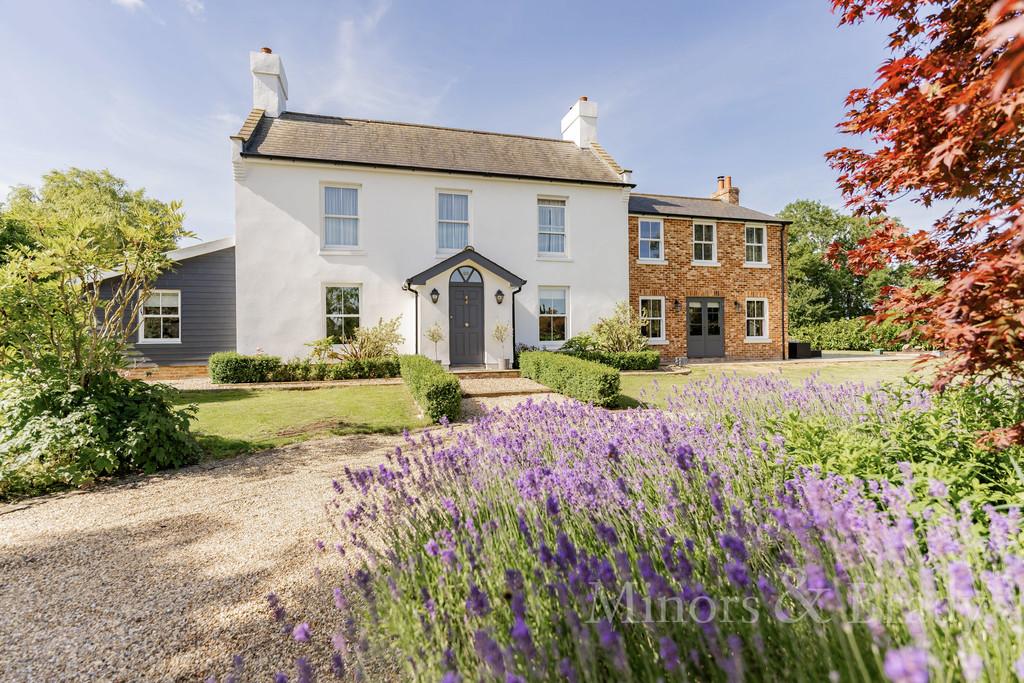 Dereham Road, Mattishall 6 bed farm house £875,000