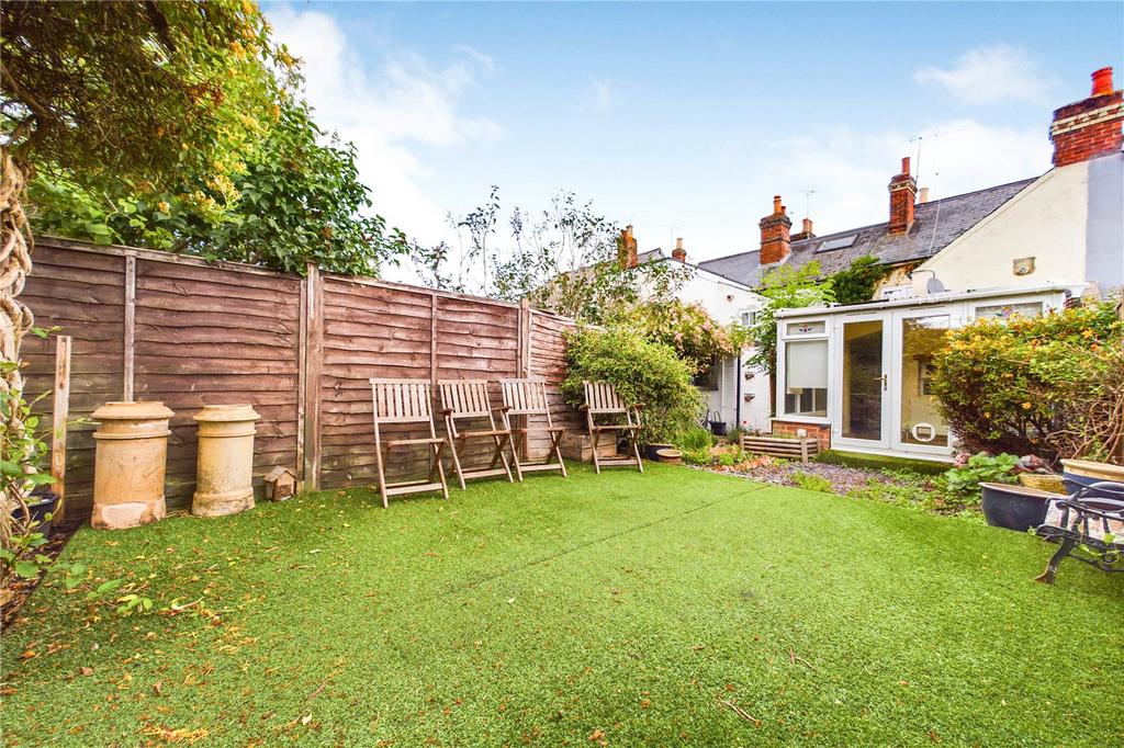 Armour Road, Tilehurst, Reading, Berkshire, RG31 3 bed terraced house