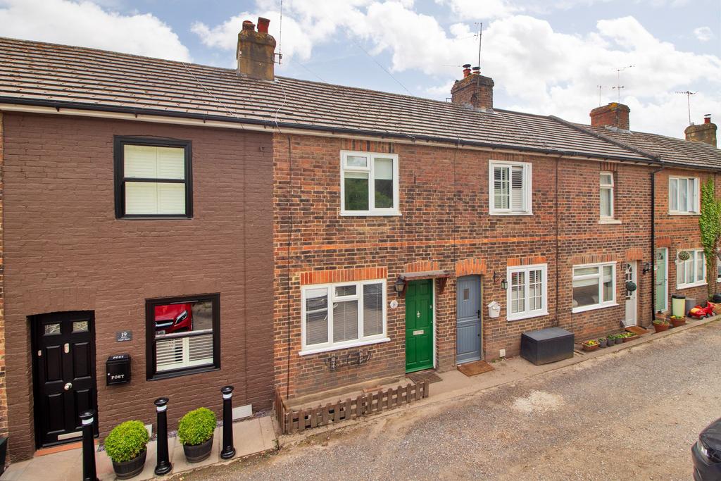 Sunnyside, Edenbridge 2 bed terraced house for sale £325,000