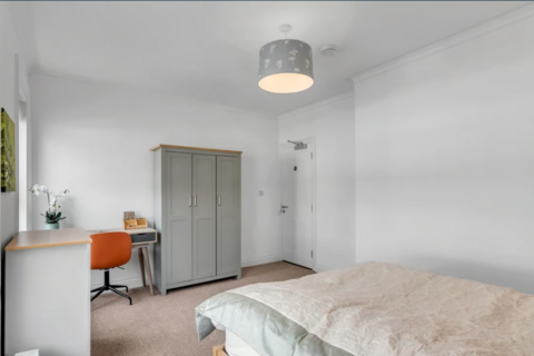 5 bedroom terraced house to rent - Kingsley Road
