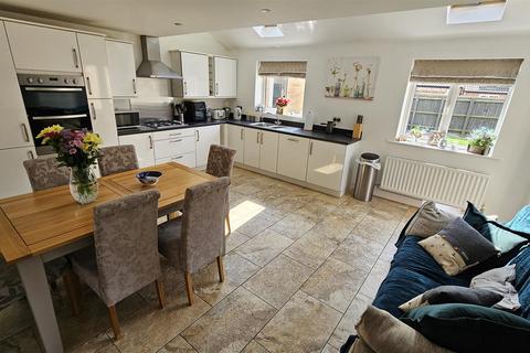 26 Anson Road, Newton, Nottingham, NG13 8ZJ