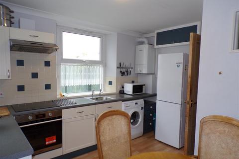 2 bedroom property to rent, Burrough Road, Northam, Bideford