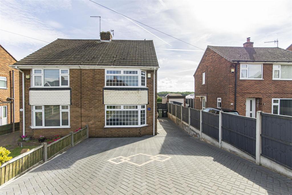 North Wingfield Road, Grassmoor, Chesterfield 2 bed semidetached house