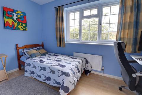 34 Fosse Close, Abbeymead, Gloucester, GL4 5EF