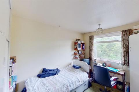 23 Leys Road, Loughton, Milton Keynes, MK5 8AZ
