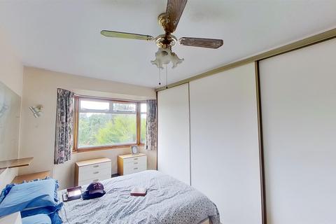 23 Leys Road, Loughton, Milton Keynes, MK5 8AZ