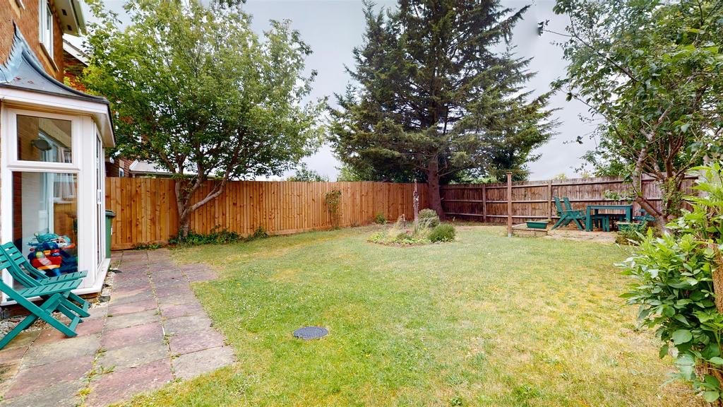 23-Frithwood-Crescent-07032023 100234.jpg