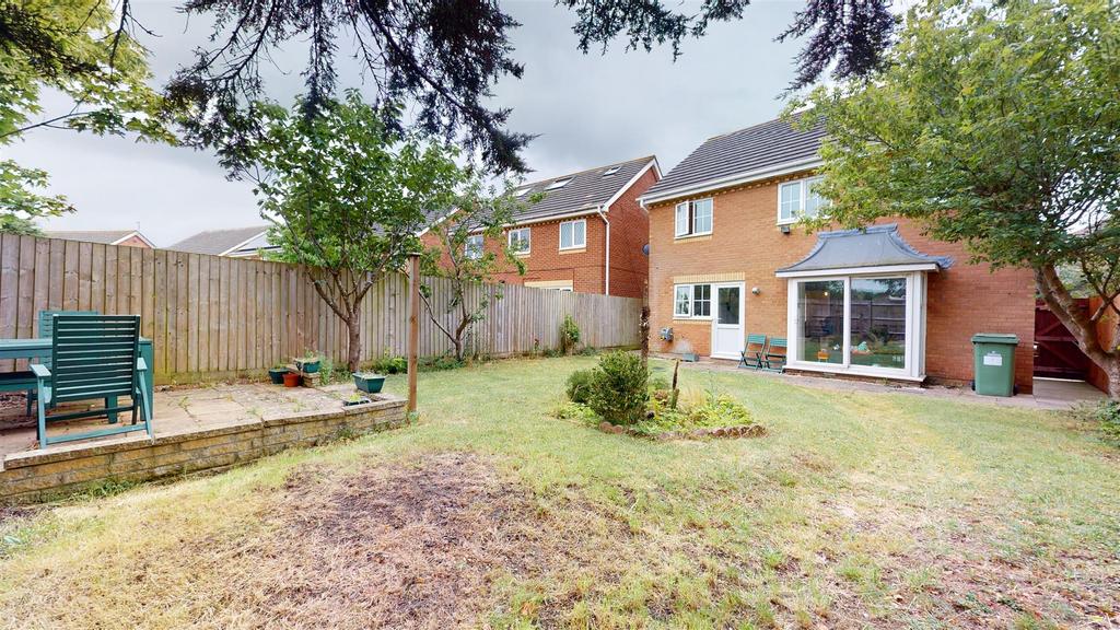 23-Frithwood-Crescent-07032023 100311.jpg