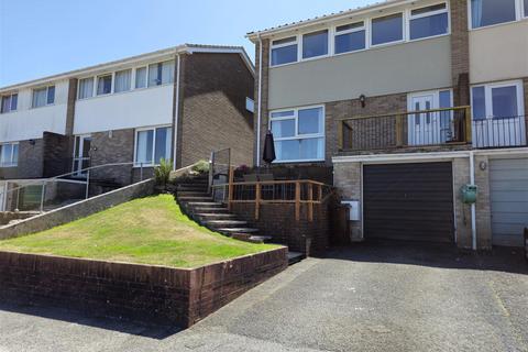 25 Castle Meadows, Launceston, PL15 7DZ