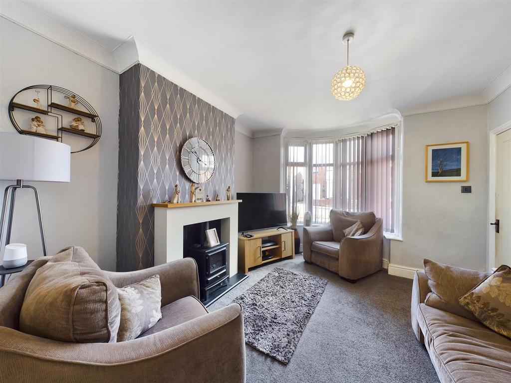 Milner Road, Bridlington 3 bed semidetached house for sale £145,000