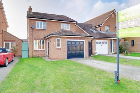 3 bedroom detached house for sale - Nursery Court, Brough