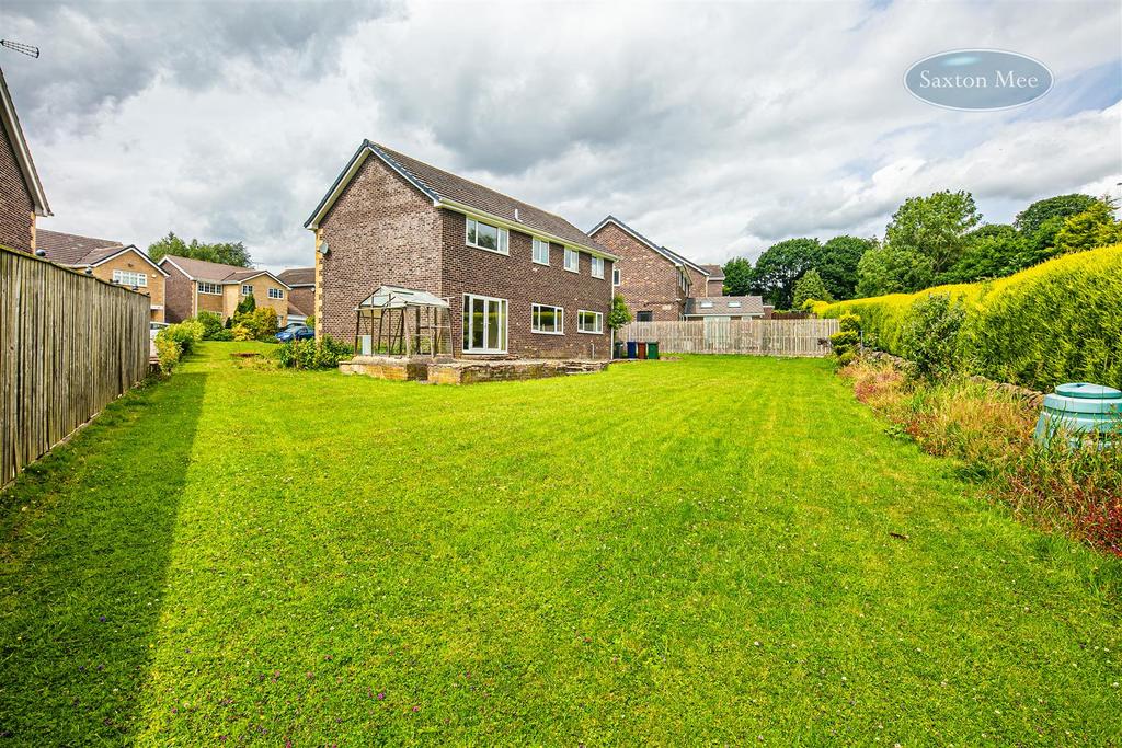 Toll Bar Close, Oxspring, Sheffield 5 bed detached house for sale £