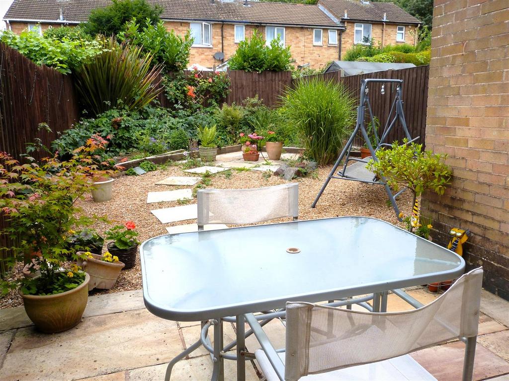 Beaumont Leys Lane Leicester 3 bed townhouse for sale £240,000