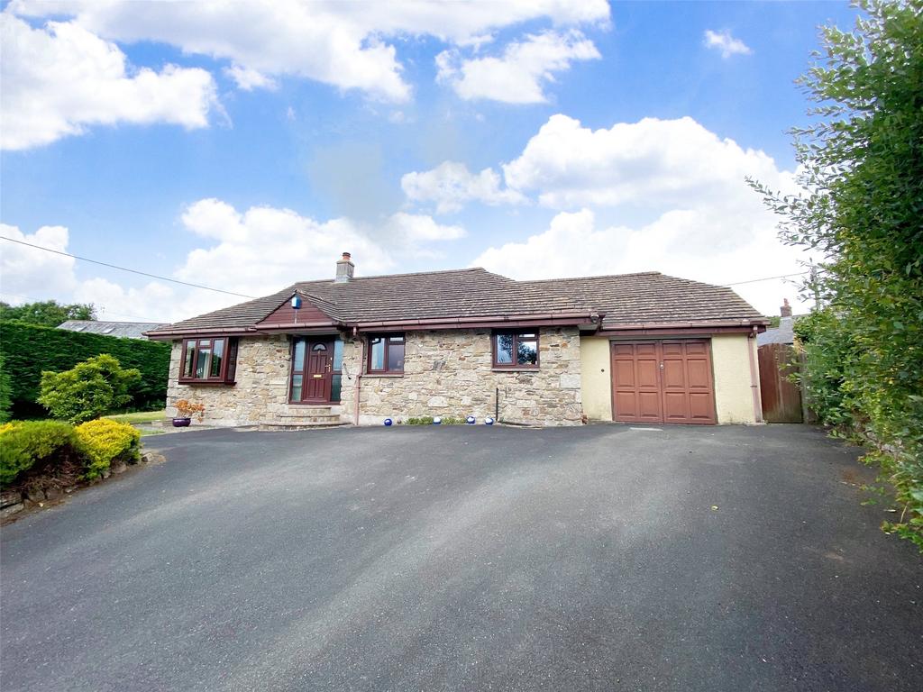 Paddock, North Hill, Launceston, Cornwall, PL15 5 bed bungalow