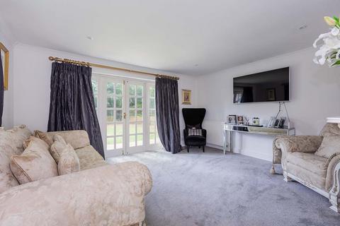 4 bedroom detached house for sale, Sandy Rise, Chalfont St Peter SL9