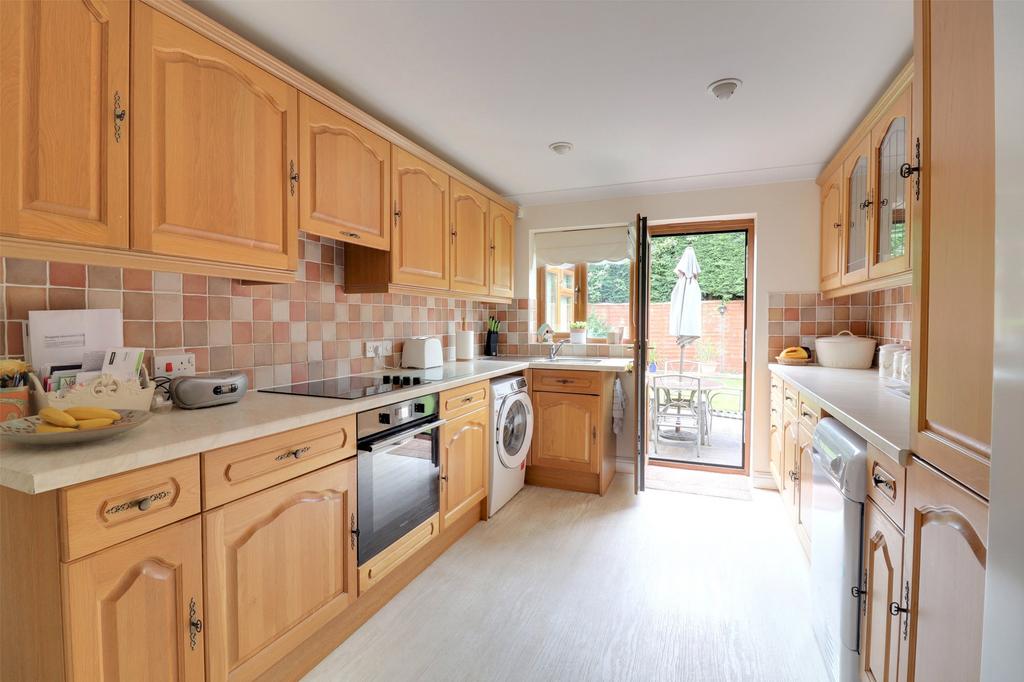 Beech Road, Stibb Cross, Torrington, Devon, EX38 3 bed bungalow for