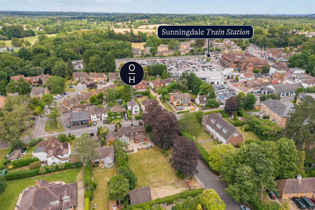 Charters Road, Sunningdale 4 bed detached house for sale £1,650,000