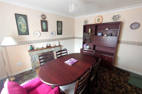 32 Holte Road, Atherstone, CV9 1HN