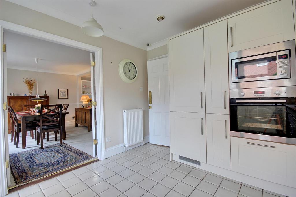 Waltham Lane, Beverley 3 bed end of terrace house for sale £475,000