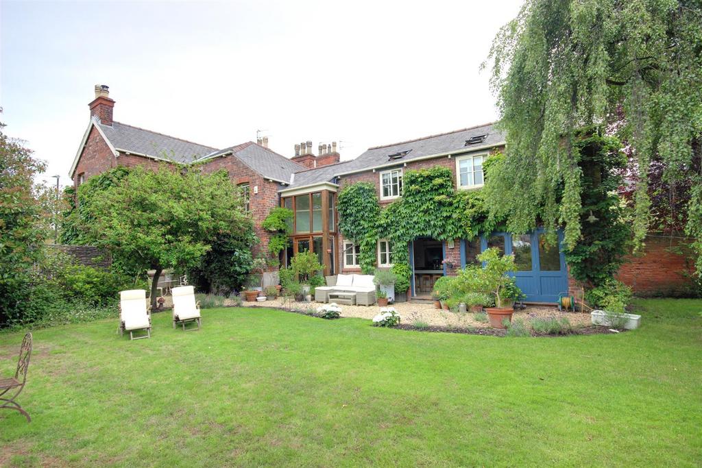 Orchard House, 99 Finkle Street, Cottingham 4 bed detached house for sale £650,000
