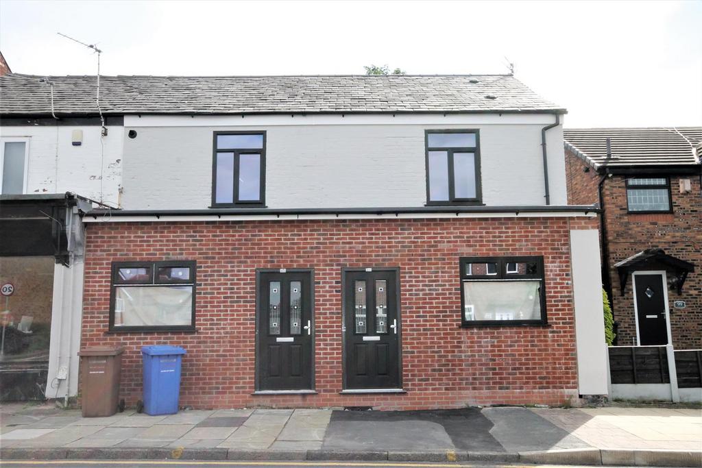Partington Lane, Swinton, Manchester 2 bed apartment £850 pcm (£196 pw)