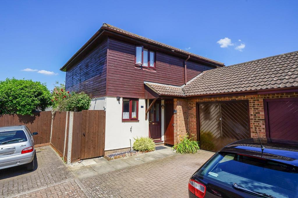 Millstream Way, Leighton Buzzard 2 bed semidetached house for sale £