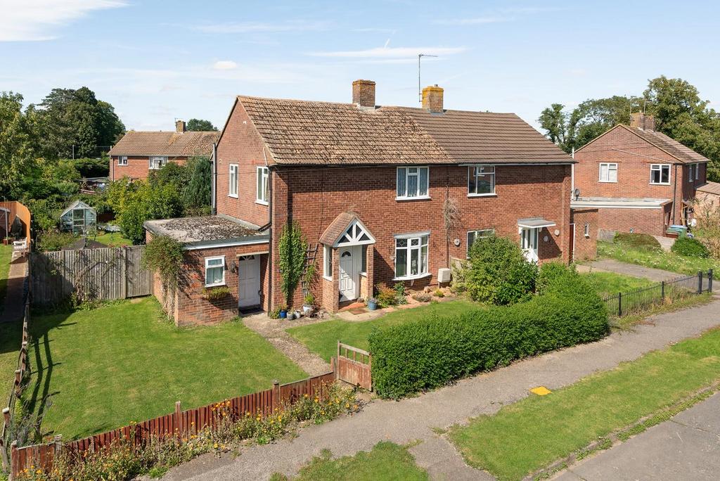 Dove Street, Stewkley 3 bed semidetached house for sale £350,000