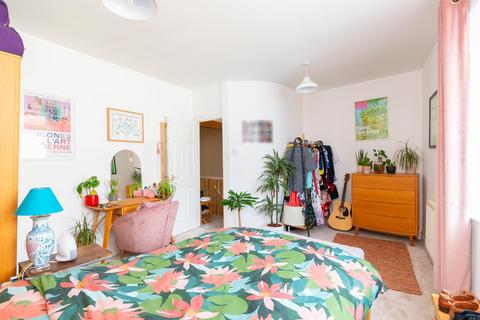 Flat B, 56 Langton Park, Bristol, BS3 1EQ