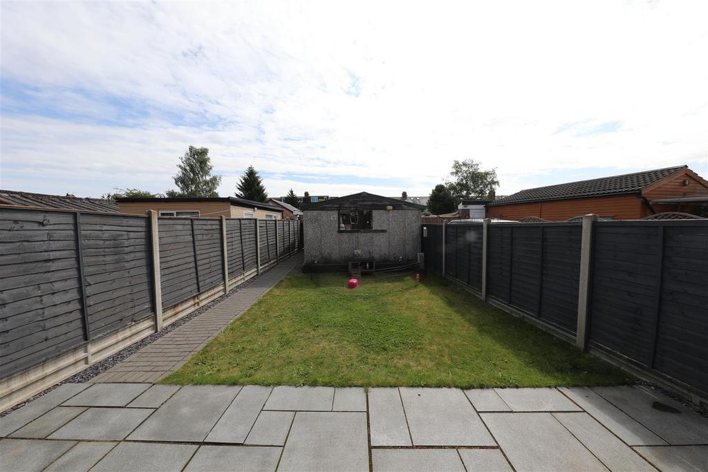 Fairfax Avenue, Hull 3 bed end of terrace house for sale £170,000