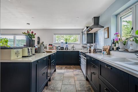 16 Meneth, Gweek, Helston, TR12 6UW