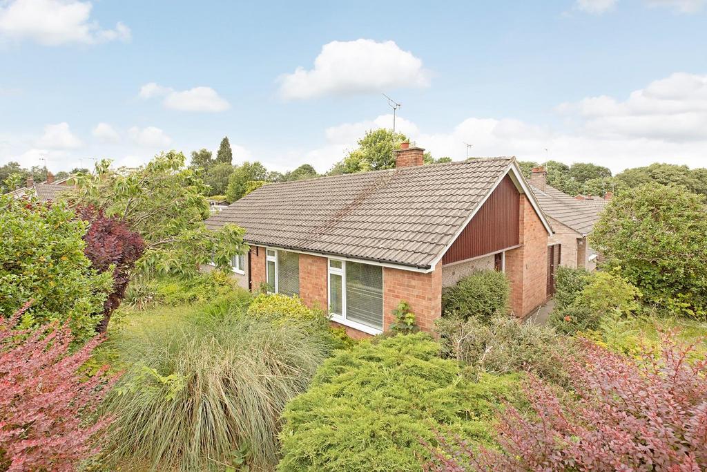 Woodpark Avenue, Knaresborough 3 bed detached bungalow £325,000
