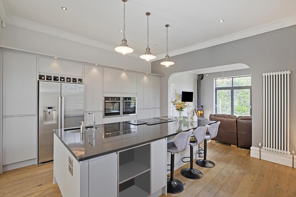 Bradford Road, Menston LS29 6 bed detached house for sale £1,050,000