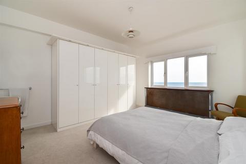2 bedroom flat for sale - Marine Court, St. Leonards-On-Sea
