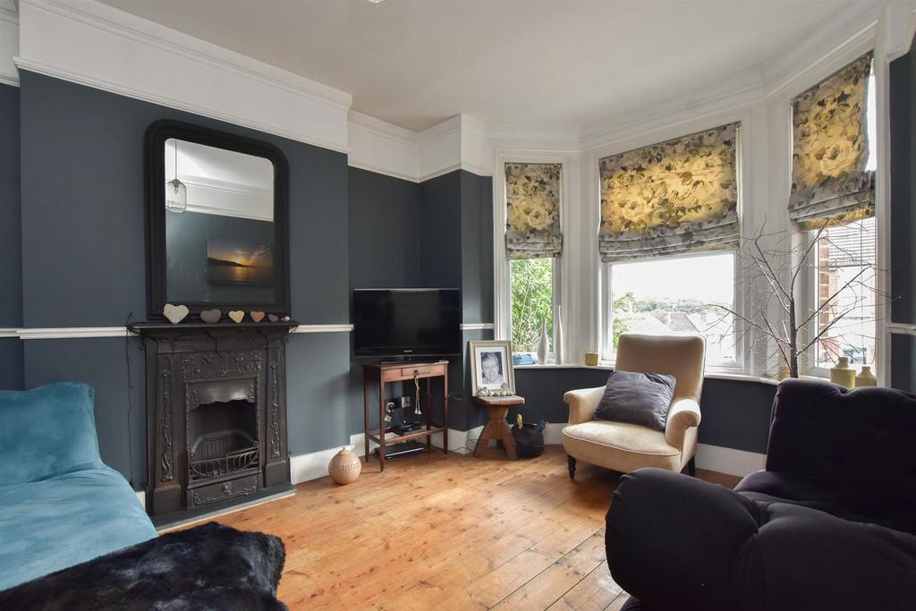Victoria Avenue, Hastings 3 bed end of terrace house for sale £340,000