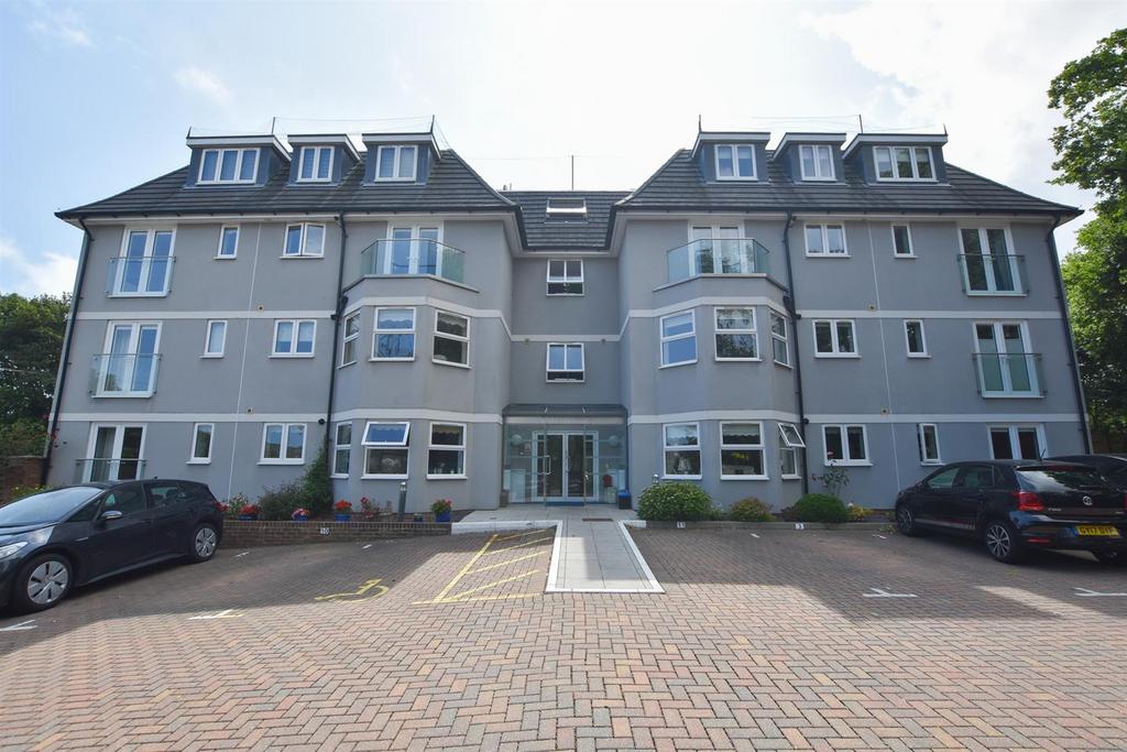 Pine Avenue, Hastings 3 bed penthouse for sale £350,000