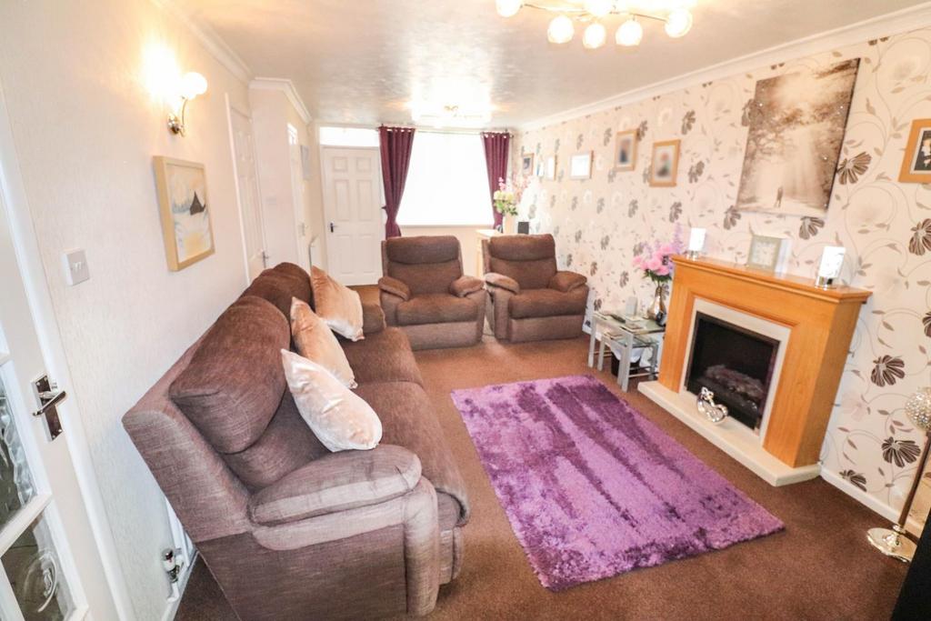 Tresillian Road, Exhall, Coventry 3 bed terraced house for sale £220,000