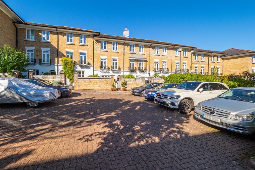 Kingswood Drive, Sutton 5 bed townhouse for sale £650,000