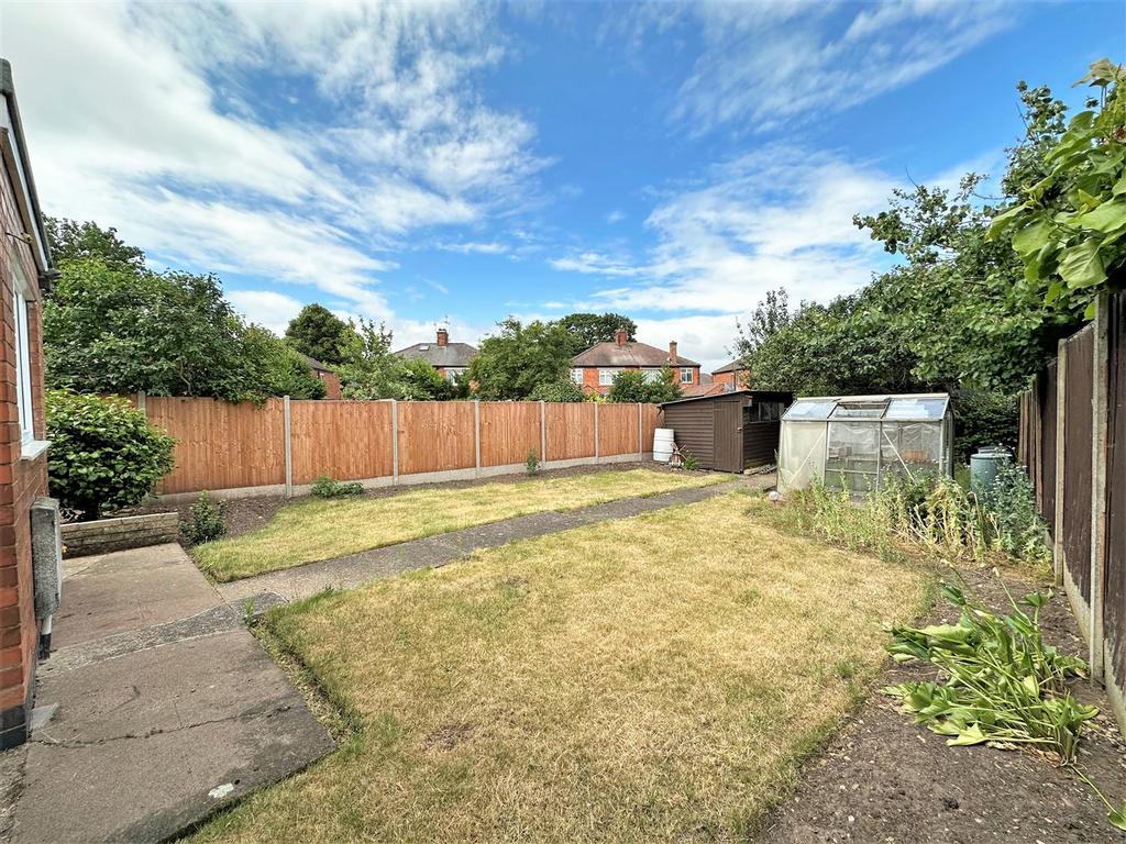 Gladstone Road, Newark 3 bed semidetached house for sale £240,000