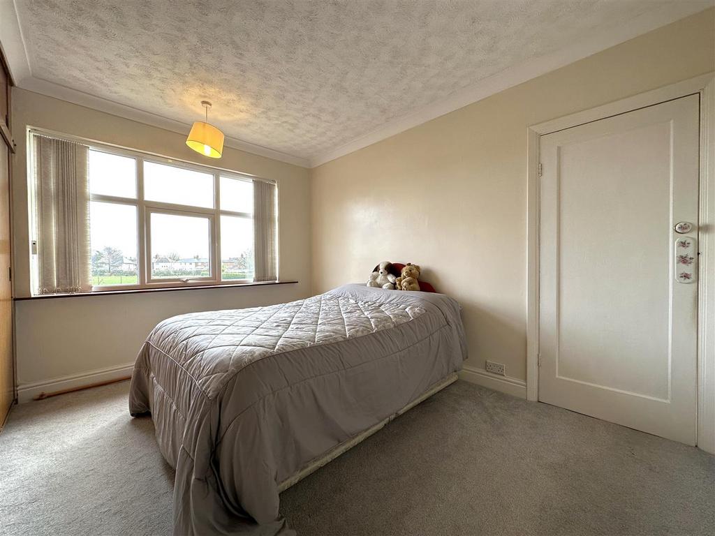 Second Bedroom 707