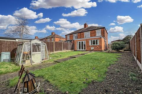 16 Gladstone Road, Newark, NG24 4HZ