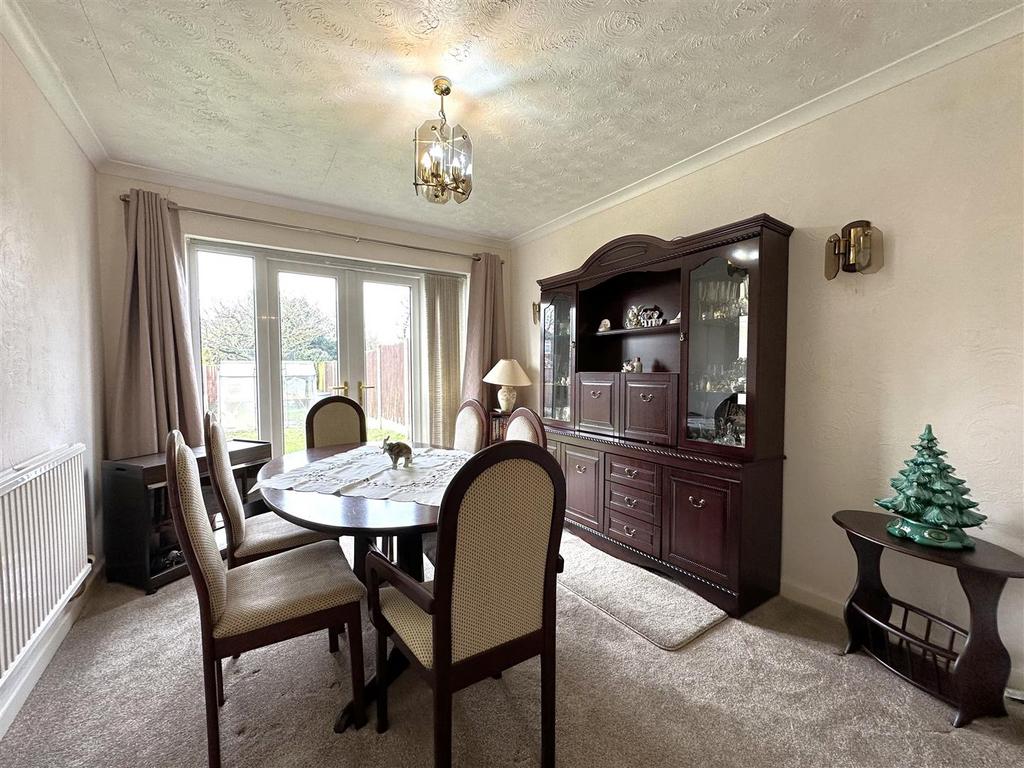 Dining Room 694